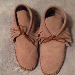 Taos moccasins size 8